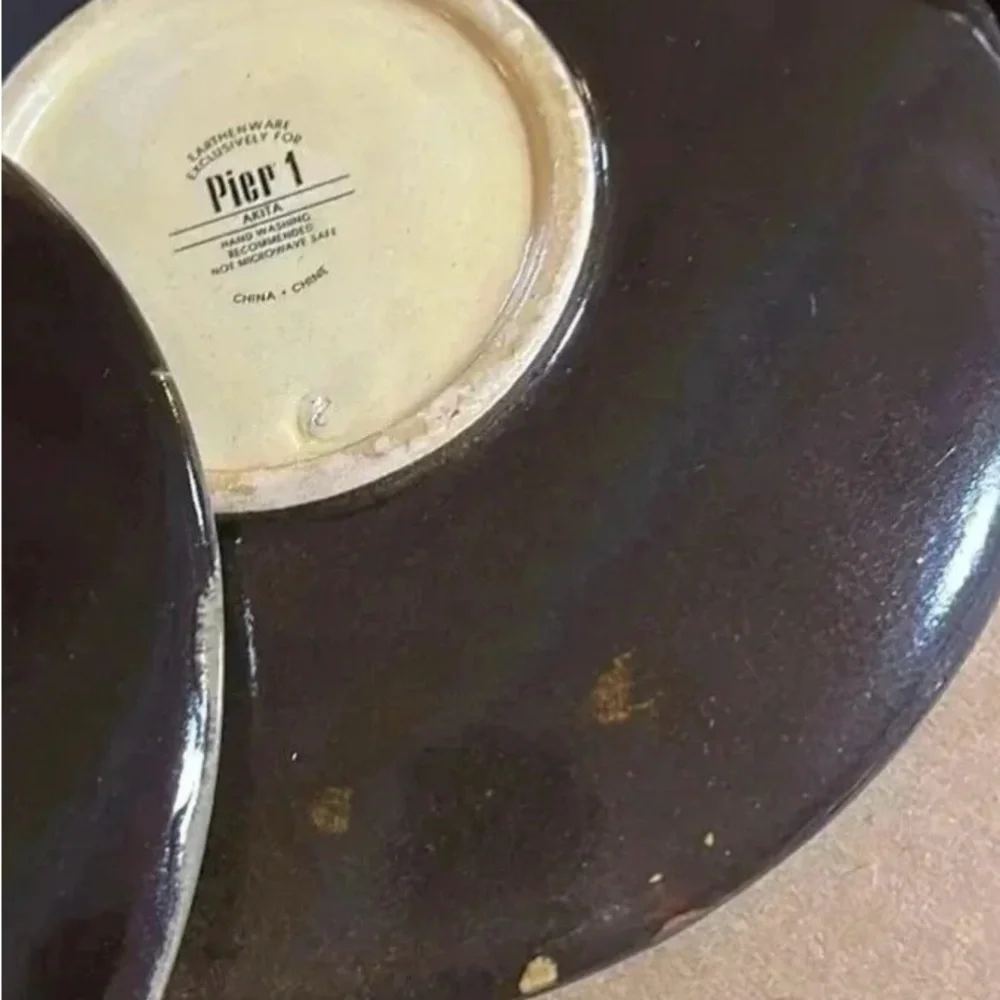 Pier 1 dish